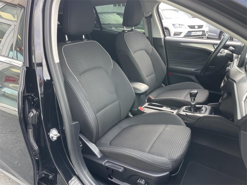 Foto 18 FORD Focus SW 1.5 Ecoblue Titanium
