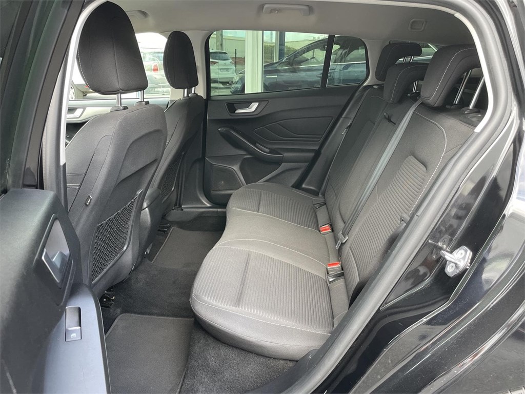 Foto 19 FORD Focus SW 1.5 Ecoblue Titanium