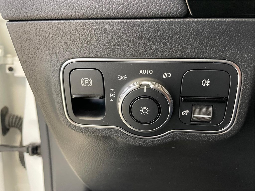 Foto 19 MERCEDES B 200 Cdi