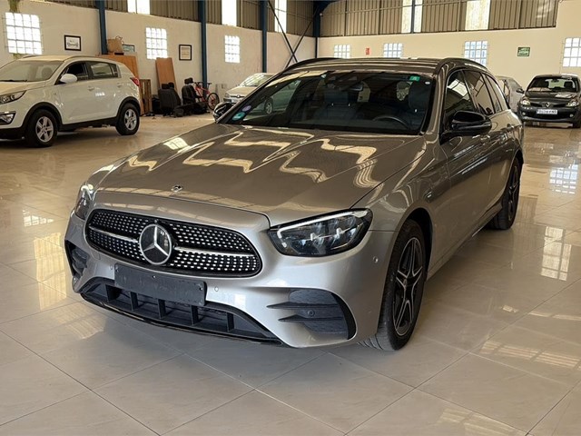 MERCEDES  E300de AMG