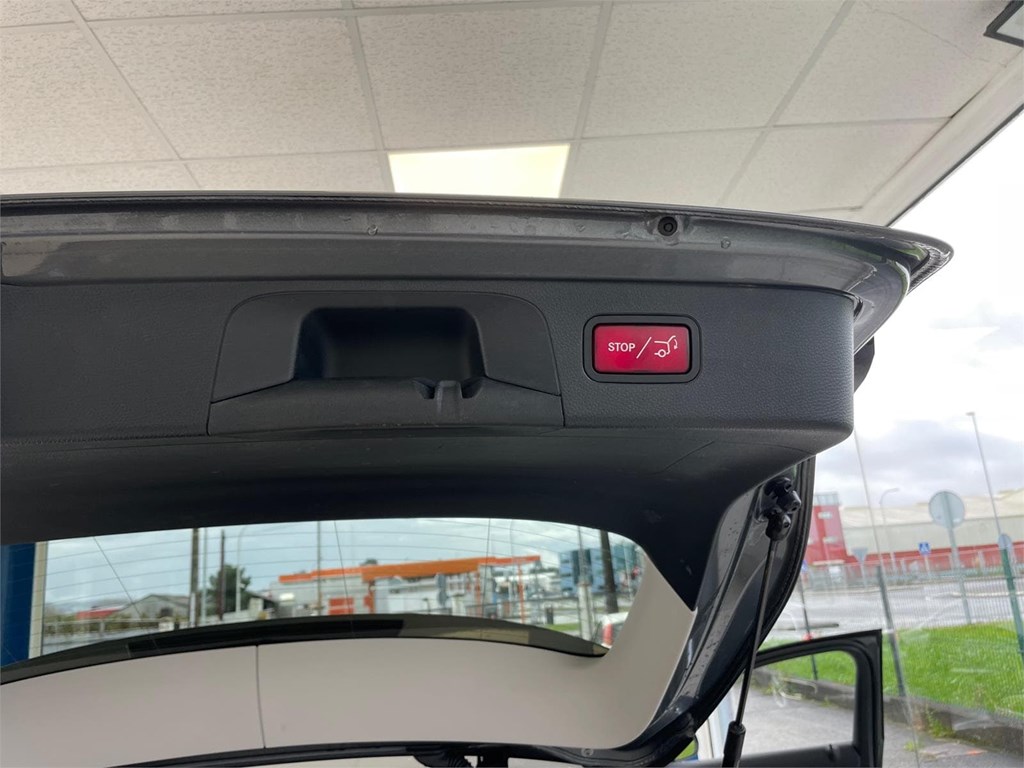 Foto 14 MERCEDES GLC 220d  AMG