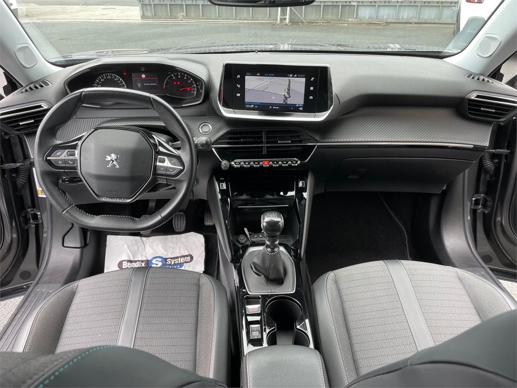 Foto 9 PEUGEOT 2008  ALLURE-PACK  1.5 Hdi 110cv  6 Vel.