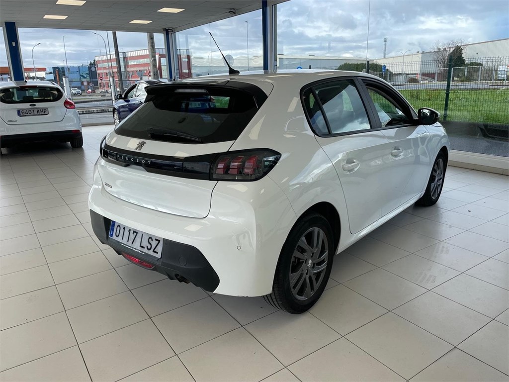 Foto 3 PEUGEOT 208 Active Pack 1.5 Hdi 100 cv