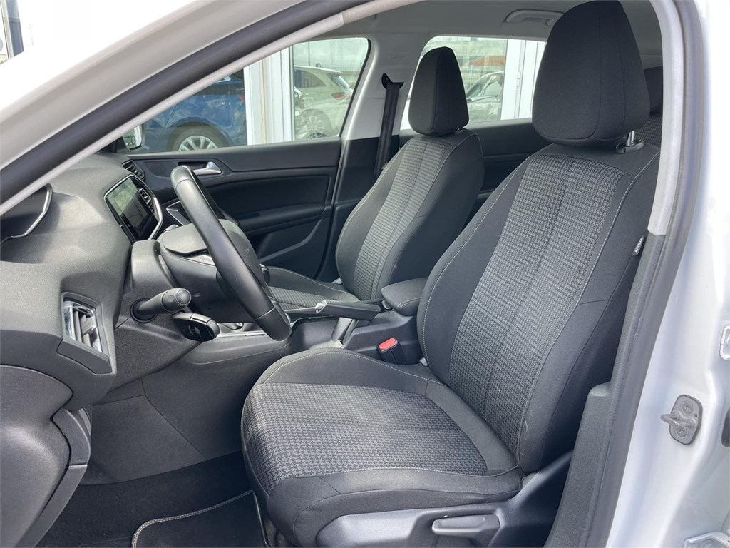 Foto 18 PEUGEOT 308 1.5 BlueHdi Active Pack  130 cv