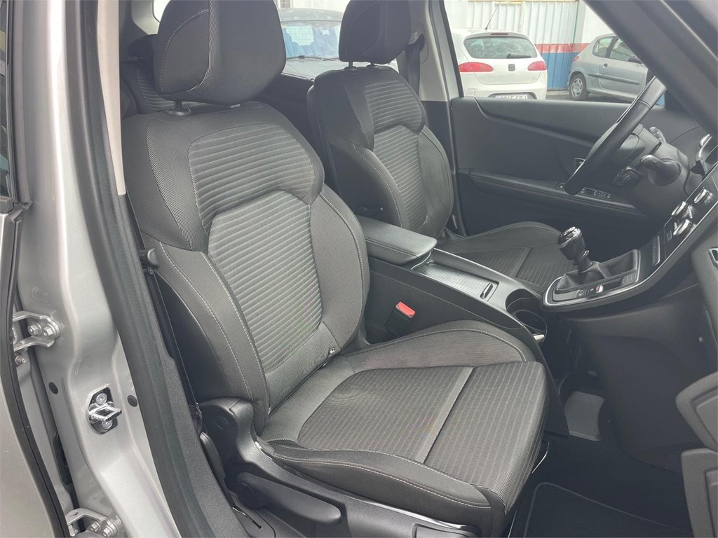 Foto 13 RENAULT Scenic Intens Energy Dci