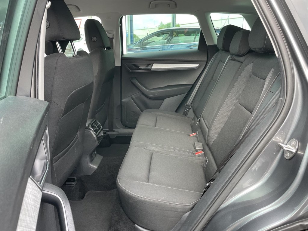 Foto 18 SKODA Karoq 2.0 Tdi Ambition