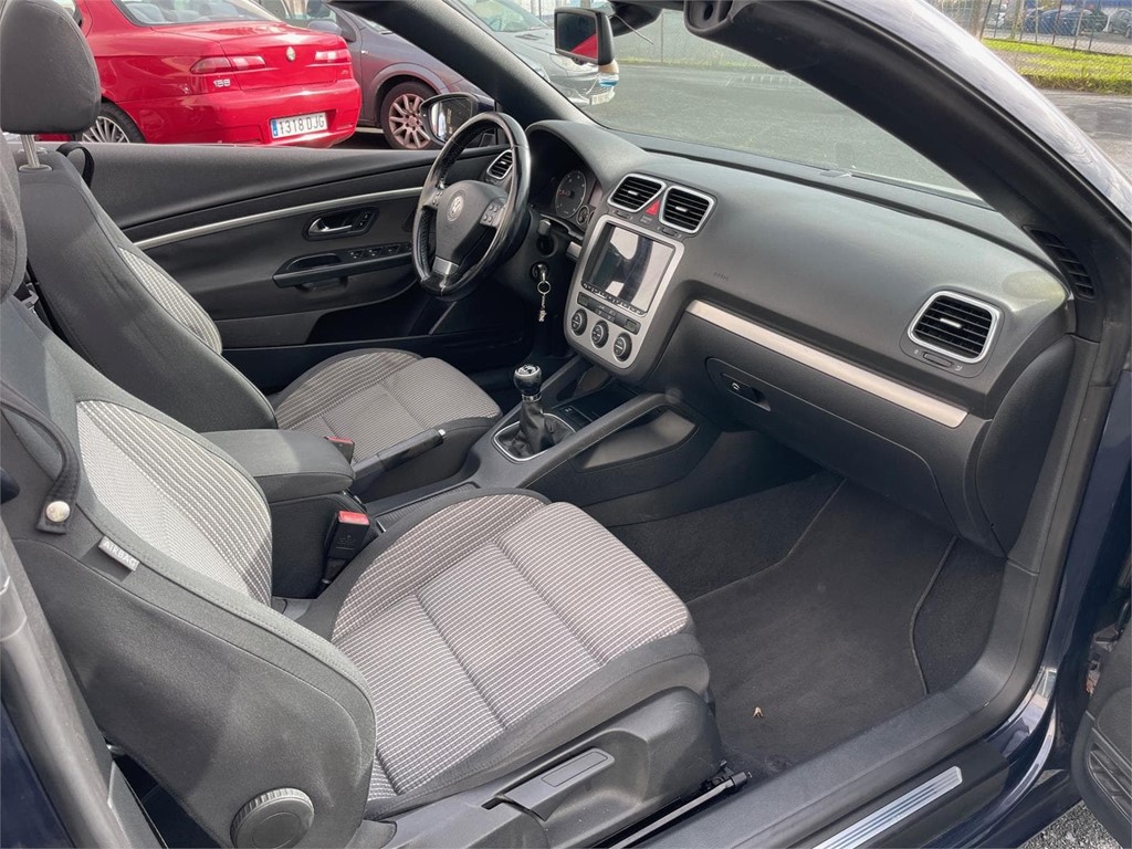 Foto 11 VOLKSWAGEN  EOS 2.0 Tdi 140 cv