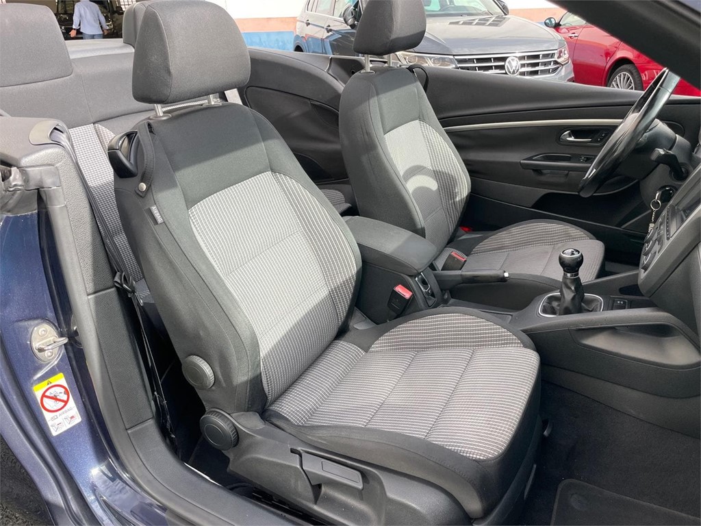 Foto 12 VOLKSWAGEN  EOS 2.0 Tdi 140 cv