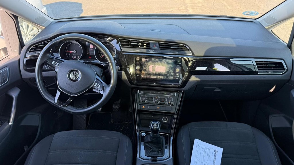 Foto 11 VOLKSWAGEN TOURAN  R Line 2.0 Tdi 150 cv