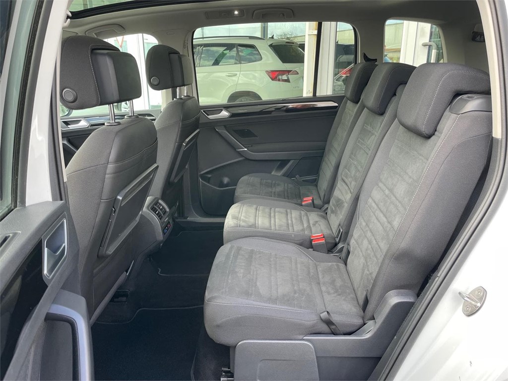 Foto 21 VOLKSWAGEN TOURAN  R Line 2.0 Tdi 150 cv