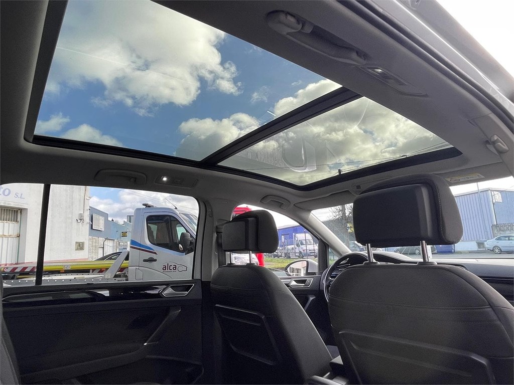 Foto 24 VOLKSWAGEN TOURAN  R Line 2.0 Tdi 150 cv