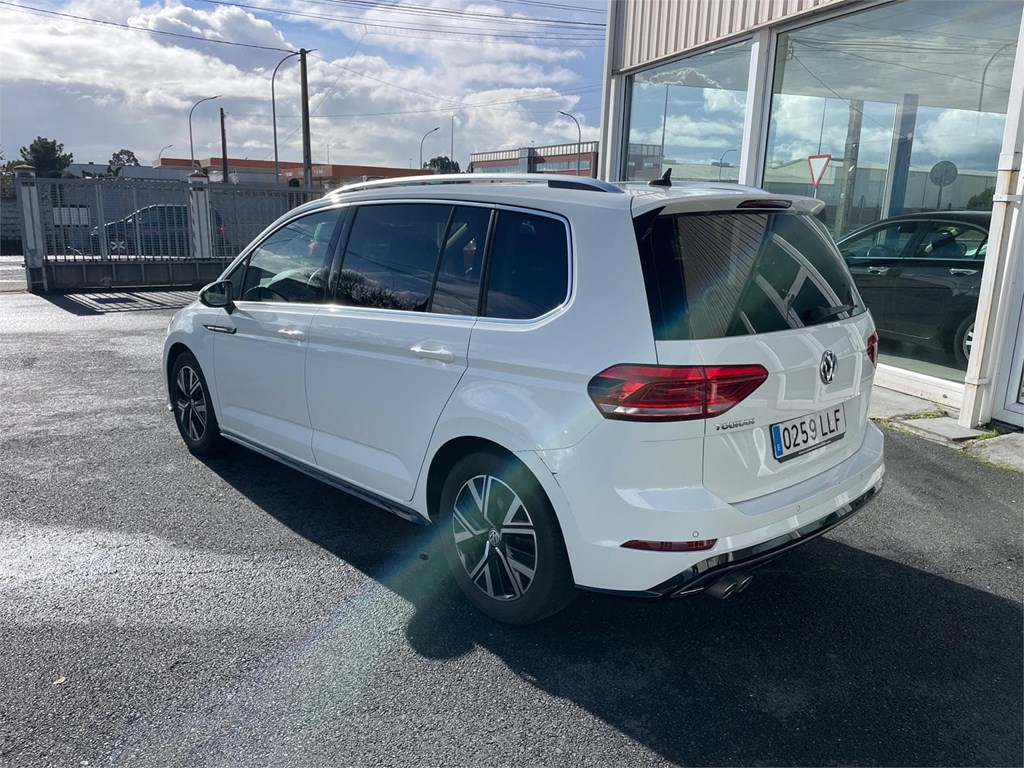 Foto 4 VOLKSWAGEN TOURAN  R Line 2.0 Tdi 150 cv