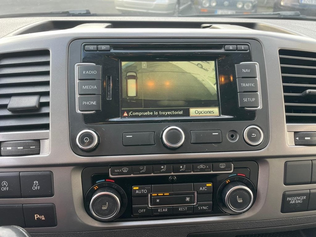 Foto 12 VOLKSWAGEN  TRANSPORTER  MULTIVAN 2.0 TDI 140 cv