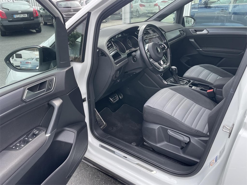 Foto 17 VOLKWAGEN Toruan 2.0 Tdi DSG R Line