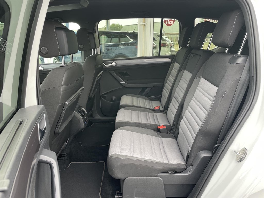 Foto 18 VOLKWAGEN Toruan 2.0 Tdi DSG R Line