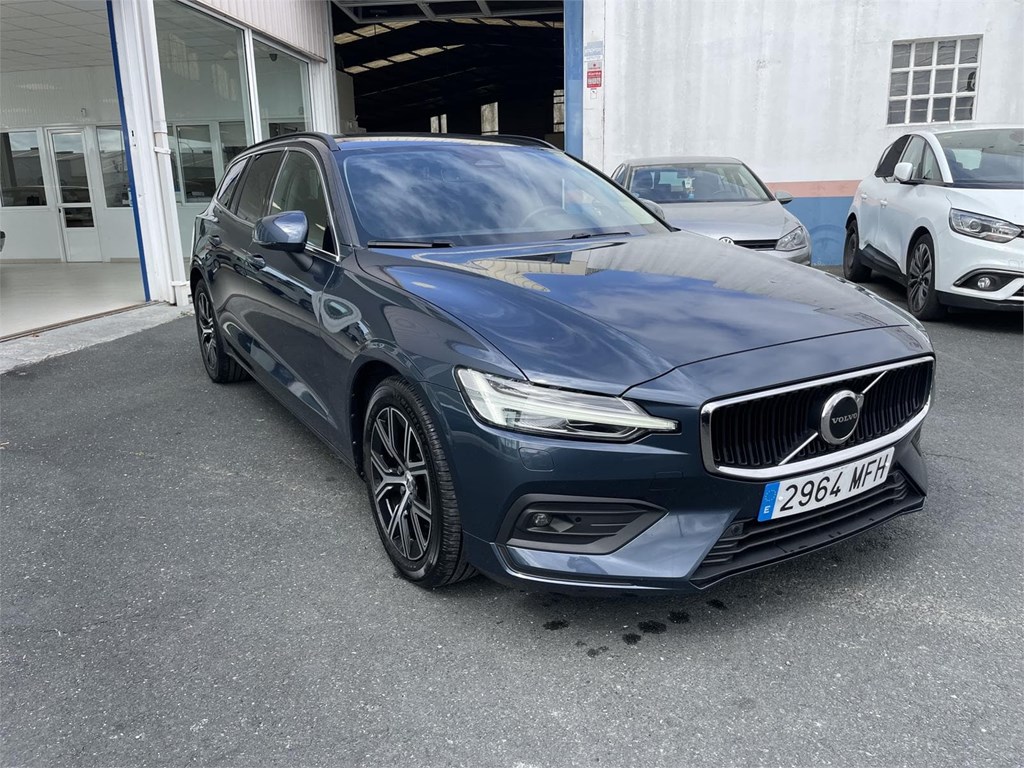 Foto 2 VOLVO V60 D4 Core Auto