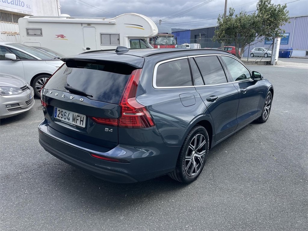 Foto 3 VOLVO V60 D4 Core Auto