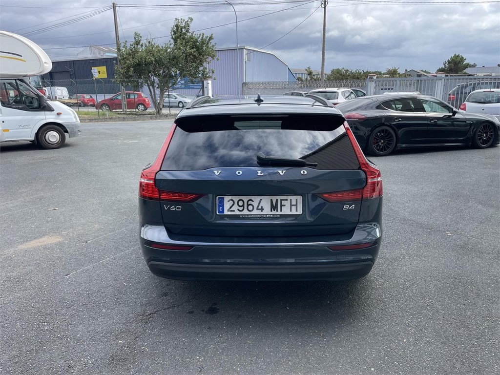 Foto 6 VOLVO V60 D4 Core Auto