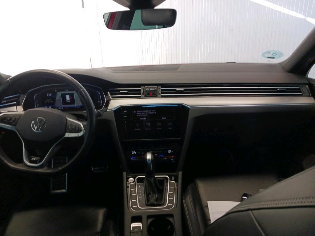 Foto 3 VW  PASSAT Variant R-Line